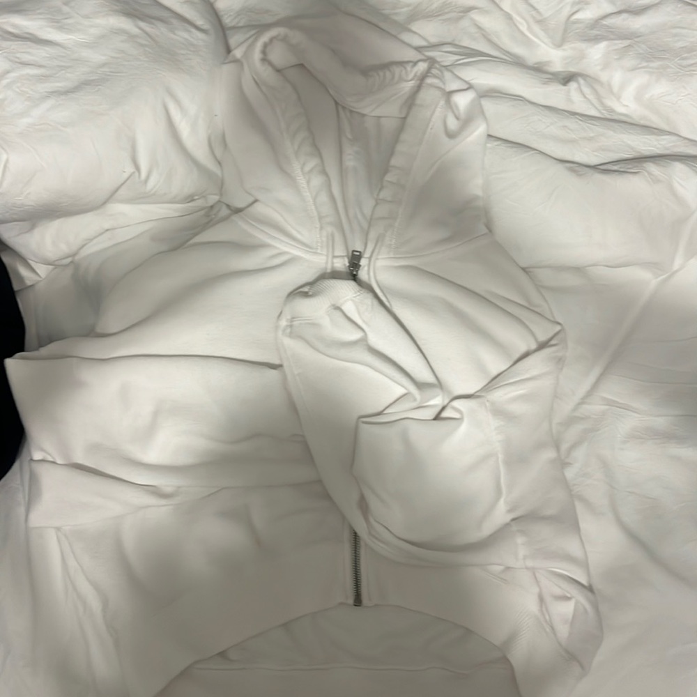 white cropped hollister zip up